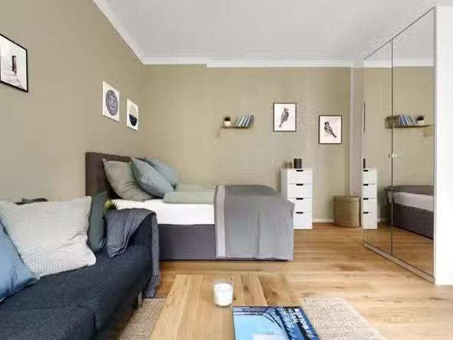 1 Zimmer 40 m² 585 € Kaltmiete Wohnungen in Hannover