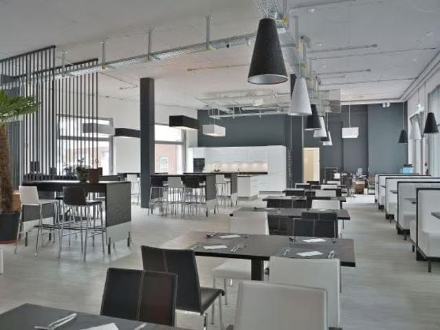 1 Zimmer, 42 m², 2. Stock