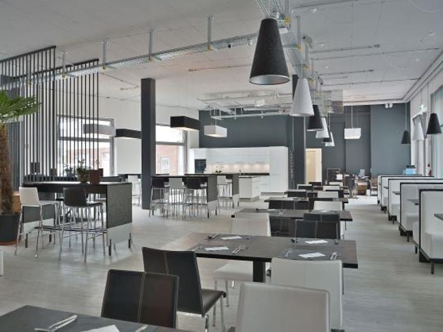 1 Zimmer, 42 m², 2. Stock