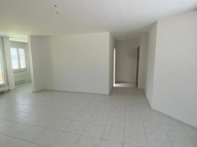 1 Zimmer, 44 m², 3. Stock