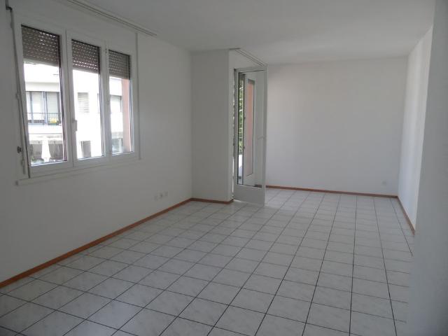 1 Zimmer, 46 m², 2. Stock