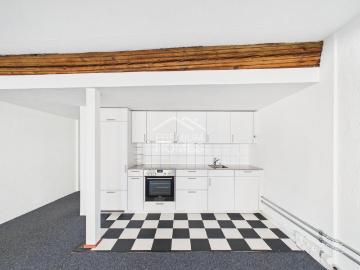 1 Zimmer, 60 m², 1. Stock