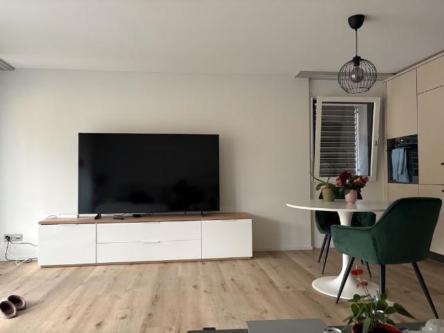 1 Zimmer, 61 m², 5. Stock