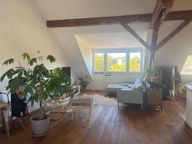 1 Zimmer, 70 m², 3. Stock