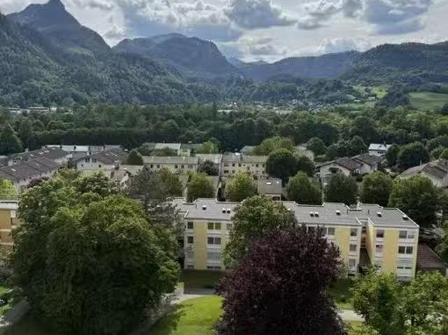 1 Zimmer 76 m² 1.600 € Kaltmiete Wohnungen in Bad Reichen.