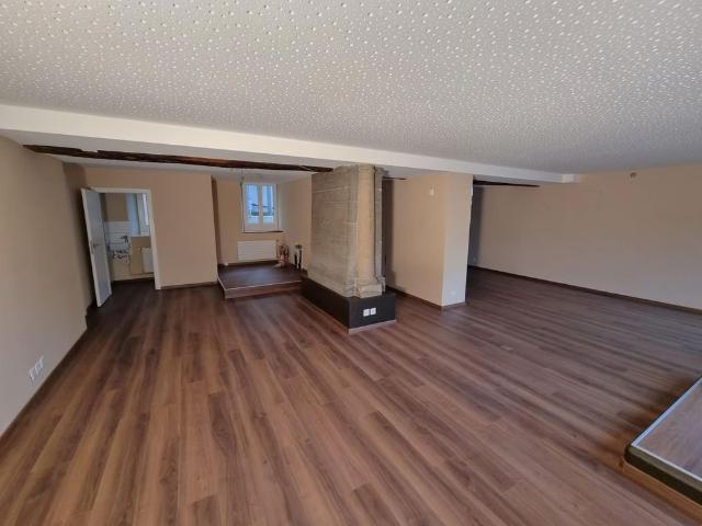 1 Zimmer, 78 m², EG
