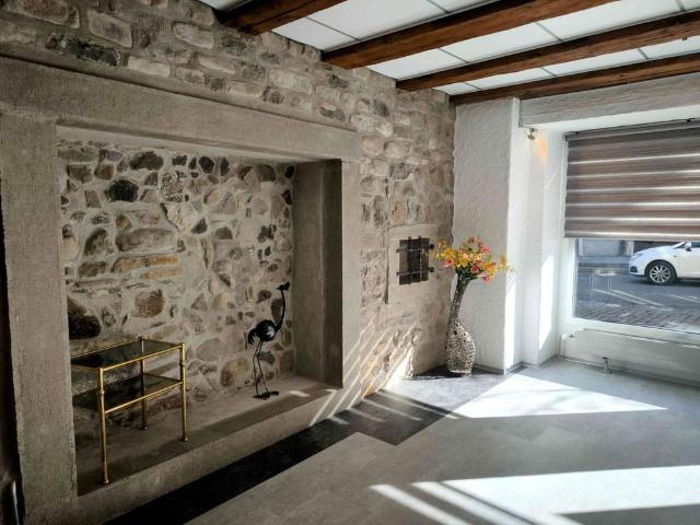 1 Zimmer, 79 m², EG