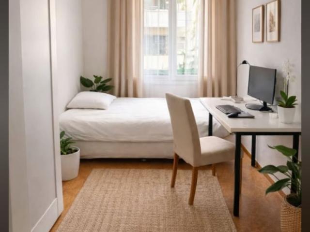 1 Zimmer, 80 m², 1. Stock