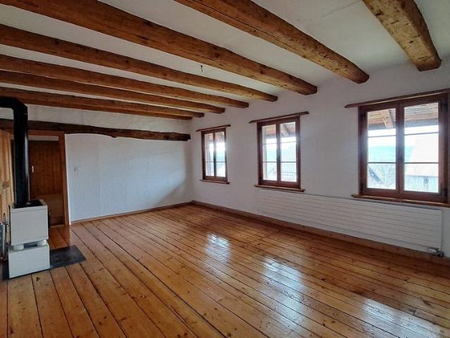 1 Zimmer, 80 m², 1. Stock