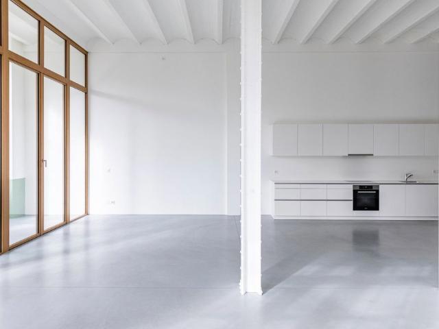 1 Zimmer, 82 m², 3. Stock