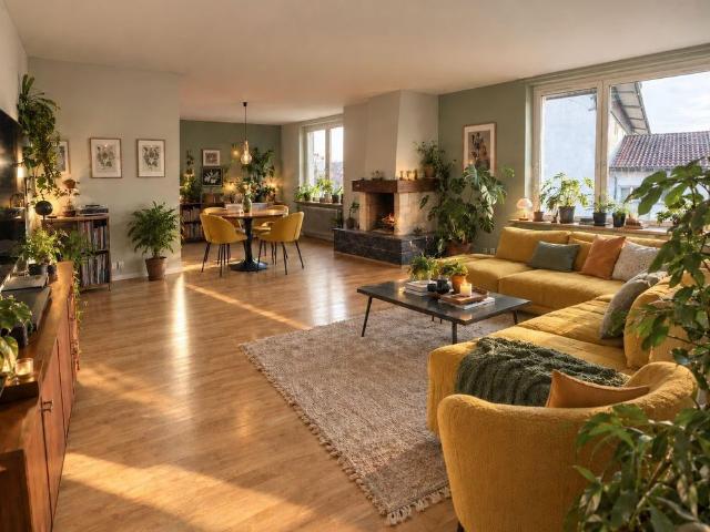1 Zimmer, 84 m², 2. Stock