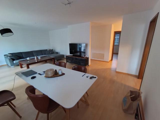 1 Zimmer, 90 m², EG