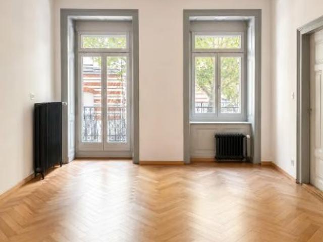 1 Zimmer, 90 m², 3. Stock