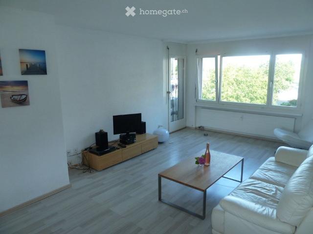1 Zimmer, 90 m²