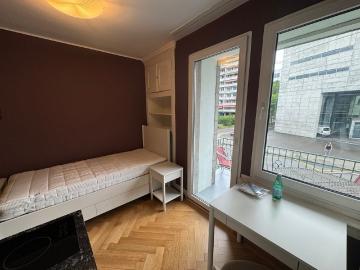 1 Zimmer, 13 m², 1. Stock