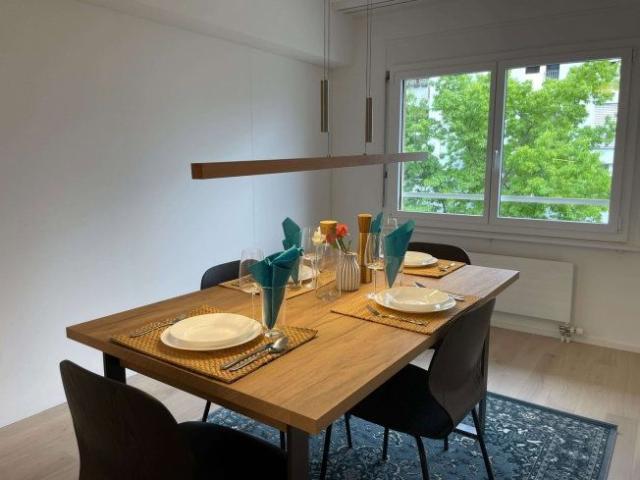 1 Zimmer, 13 m², 2. Stock