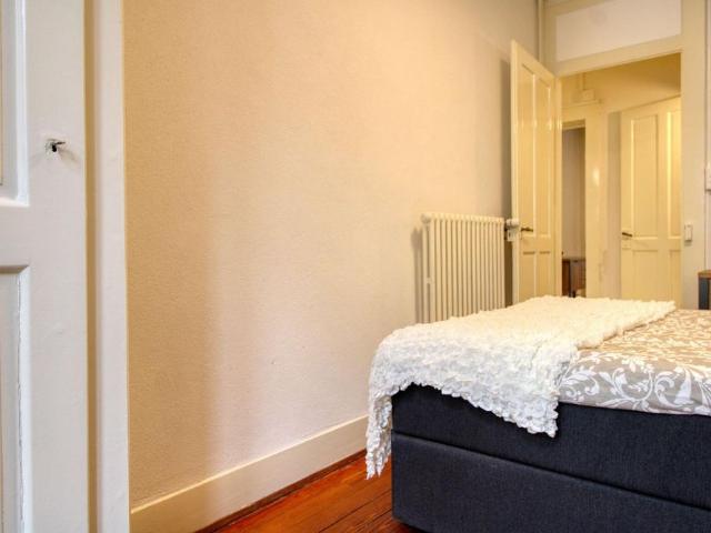 1 Zimmer, 13 m², 2. Stock