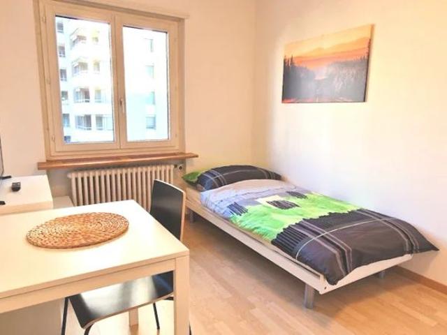 1 Zimmer, 13 m², 4. Stock