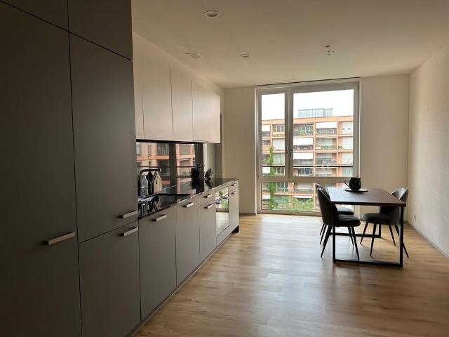 1 Zimmer, 13 m², 4. Stock