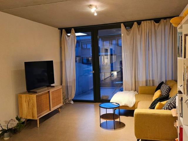 1 Zimmer, 100 m², 4. Stock