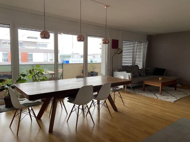 1 Zimmer, 100 m², 5. Stock