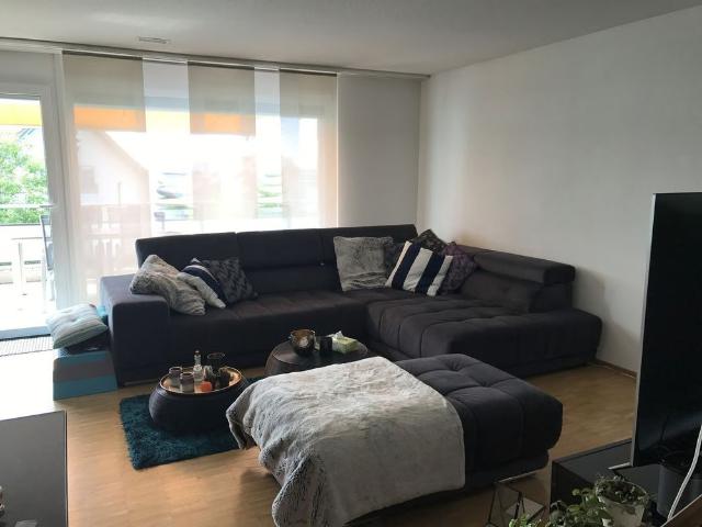 1 Zimmer, 100 m², 3. Stock