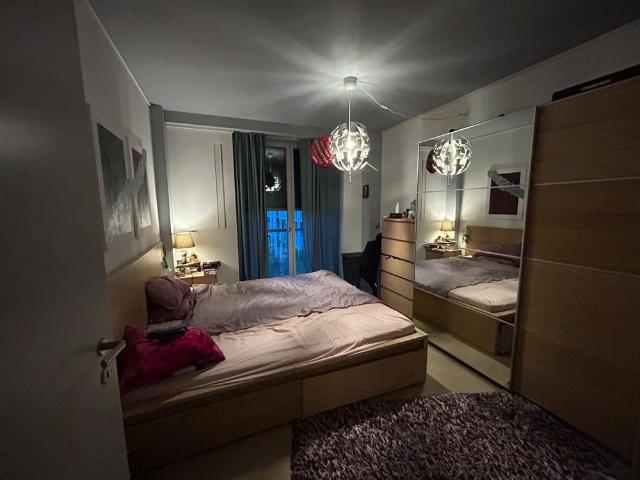 1 Zimmer, 100 m², 3. Stock