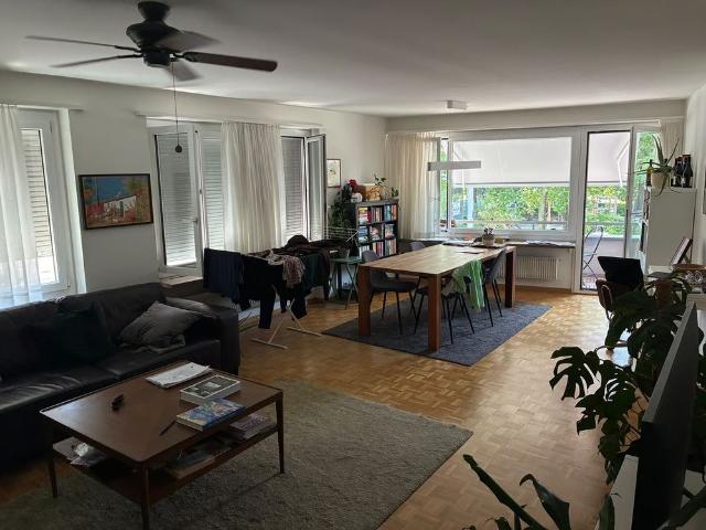 1 Zimmer, 101 m², 1. Stock
