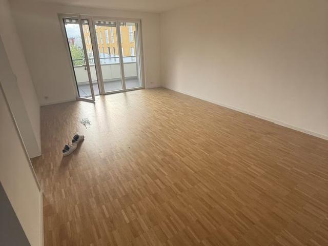 1 Zimmer, 103 m²