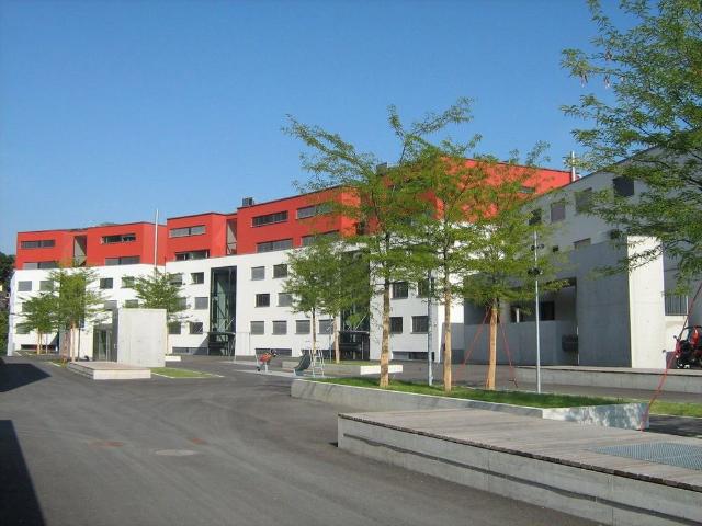 1 Zimmer, 103 m², 3. Stock