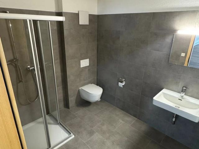 1 Zimmer, 110 m², 1. Stock