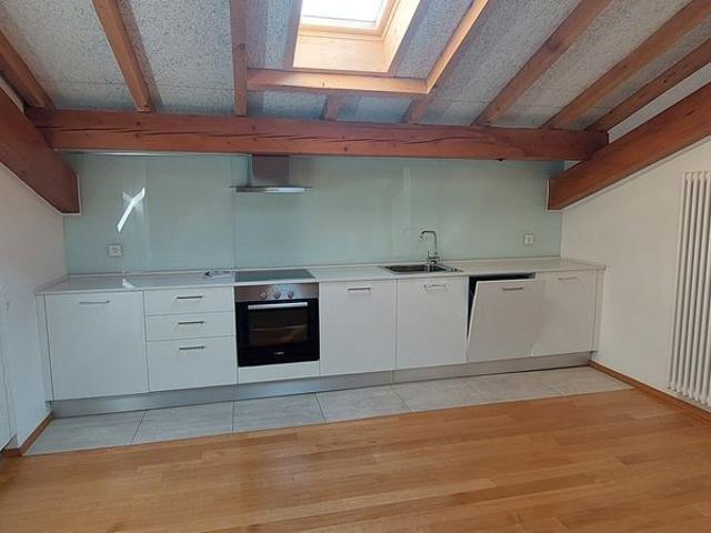 1 Zimmer, 121 m²
