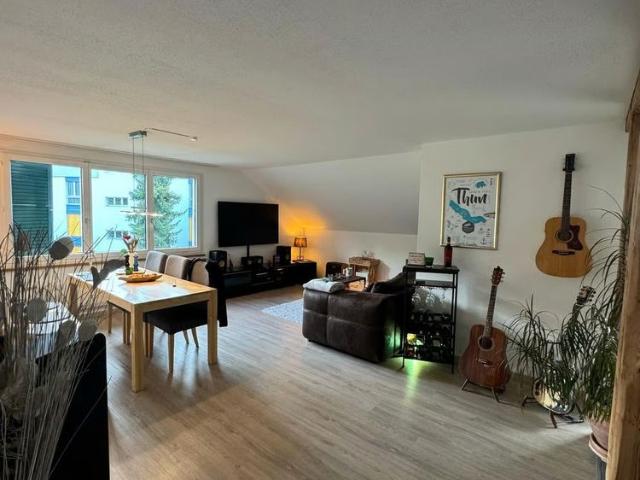 1 Zimmer, 12 m², 1. Stock