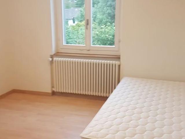 1 Zimmer, 12 m², 1. Stock