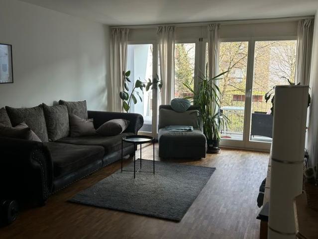 1 Zimmer, 12 m², 1. Stock