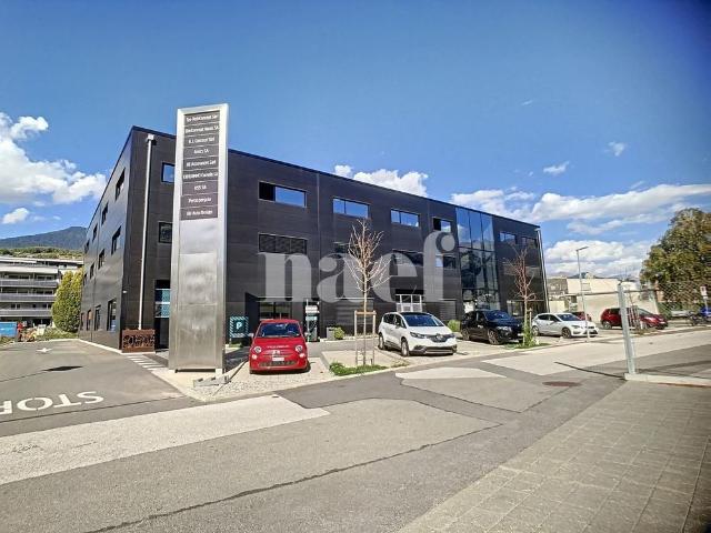 1 Zimmer, 130 m², 2. Stock