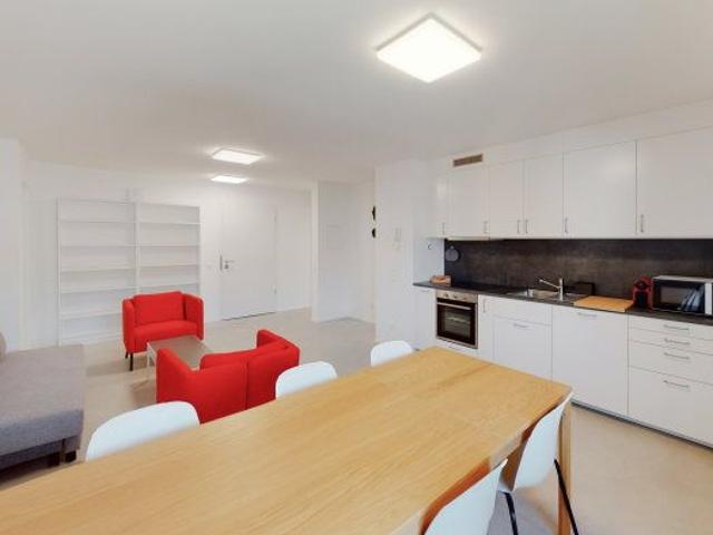 1 Zimmer, 15 m², 1. Stock