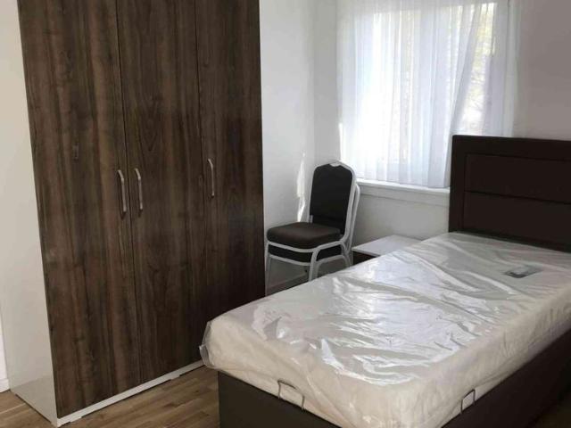 1 Zimmer, 15 m², 1. Stock