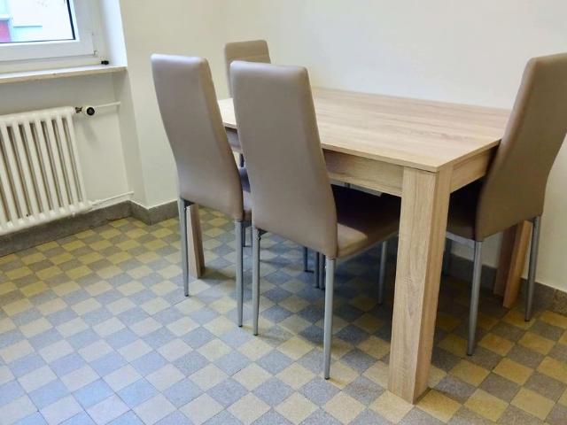 1 Zimmer, 15 m², 1. Stock