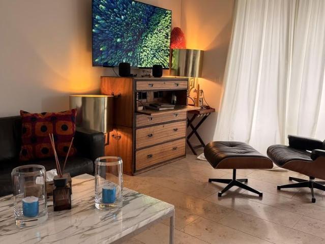 1 Zimmer, 15 m², 1. Stock