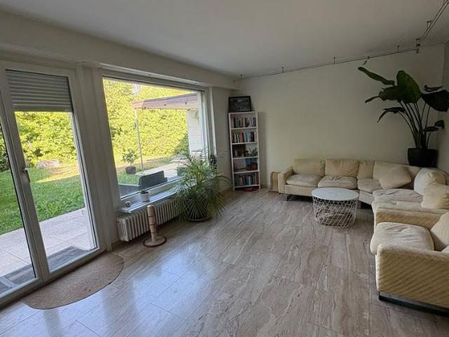 1 Zimmer, 15 m², 1. Stock