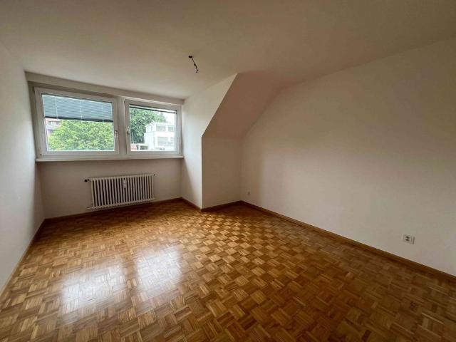 1 Zimmer, 15 m², 2. Stock