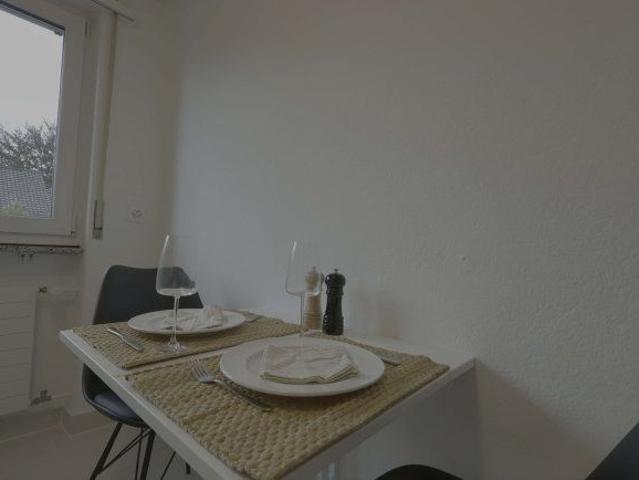 1 Zimmer, 15 m², 2. Stock