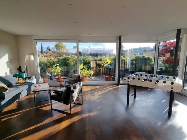 1 Zimmer, 181 m², 2. Stock