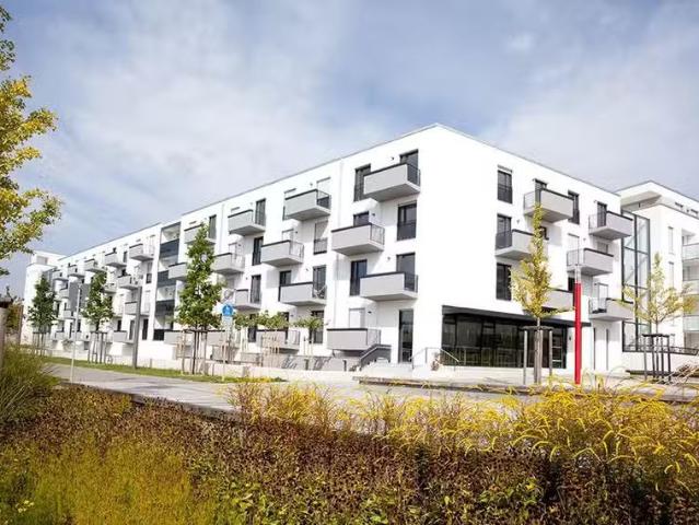 1 Zimmer 23 m² 550 € Kaltmiete Wohnungen in Augsburg
