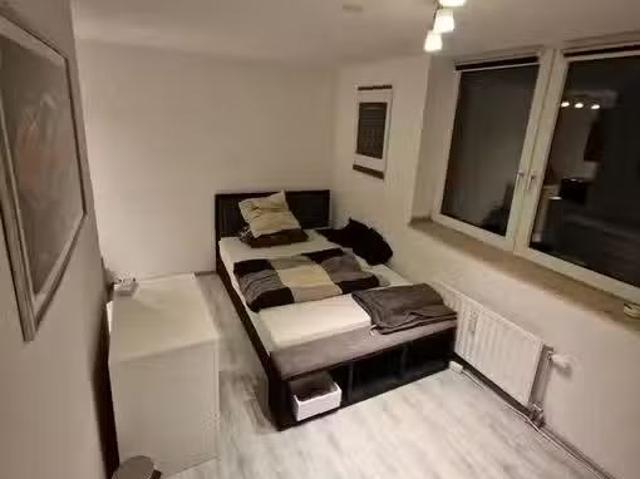 1 Zimmer 23 m² 500 € Kaltmiete Wohnungen in Aachen