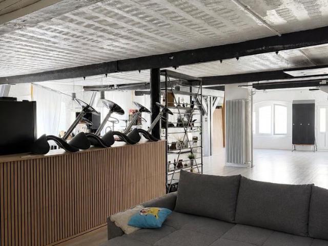 1 Zimmer, 200 m²