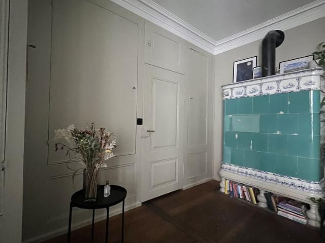 1 Zimmer, 200 m², 3. Stock