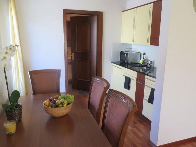 1 Zimmer, 27 m², 1. Stock