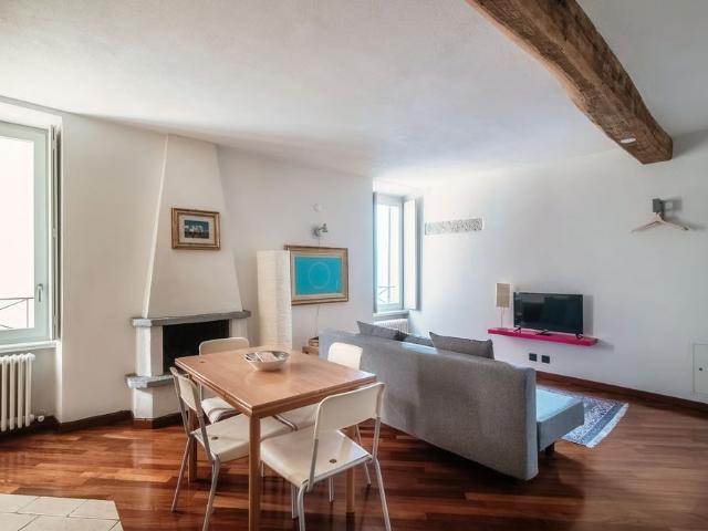 1 Zimmer, 27 m², 2. Stock
